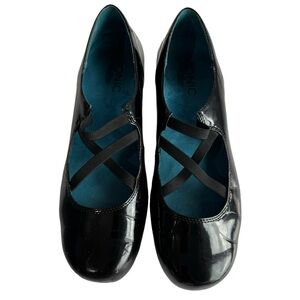 Vionic Patent Leather MaryJane Shoes Sz 9 Black Shiny Orthaheel Flats Cute GUC
